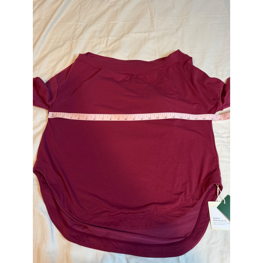 Halara Long Sleeve Built-in Bra Top Burgundy Thumbhole Curved Hem XS NWT - Picture 5 of 10